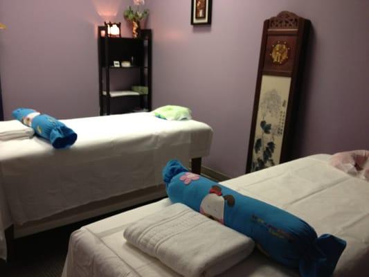 Essential Couple Massage Room