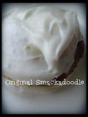 The Original Smackadoodle - there is nothing Original about this cinnamon roll.