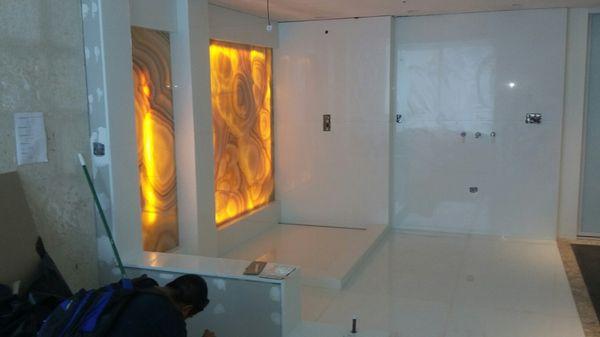 Onix wall stone