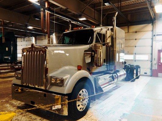 MHC Kenworth - Quad Cities