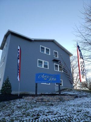 Apartments on 5th Ave in Oswego, NY