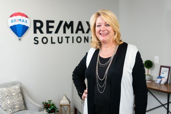 Sally Fricke - RE/MAX Solutions