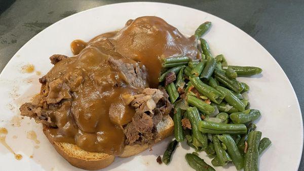 Open face hot roast beef sandwich with green beans