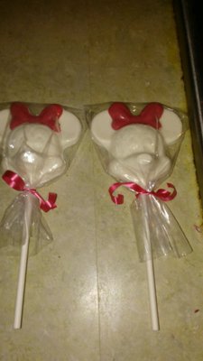 Minnie Mouse Lollipops