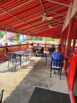 Covered outdoor dining patio.