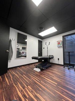 Clean, sterile piercing room