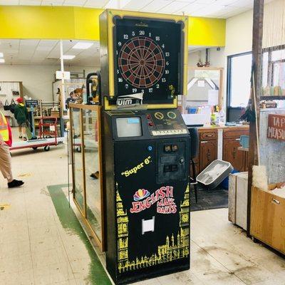 Vintage Arcade Dart Game