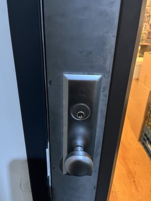 Full sliver Lockset installation.