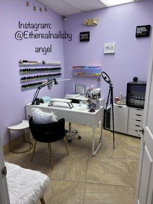 Nail Tech