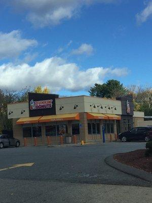 Dunkin Donuts of North Reading -- 13 Main Street / Route 28, North Reading            Storefront