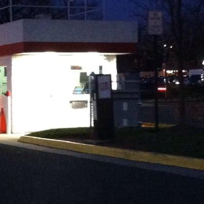 Pay cash for gas where that little building is&the guy inside,also right next to it they have a free airPumpAsU can C in thePic