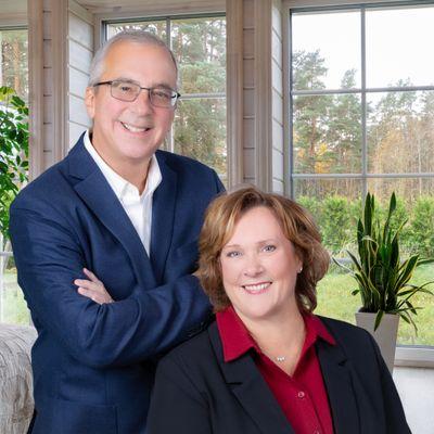 Rich and Sue are partners in life and in real estate, helping buyers and sellers find their dream home and make money in real estate.