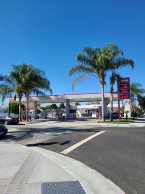 Corner gas station