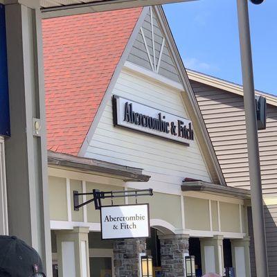 Abercrombie & Fitch in Woodbury  Common Outlets