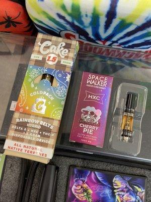 Cake 1.5 gram vape , cartridge Hxc by flying monkey