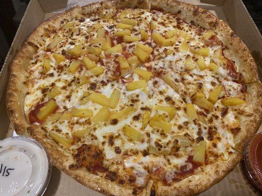 Pineapple pizza