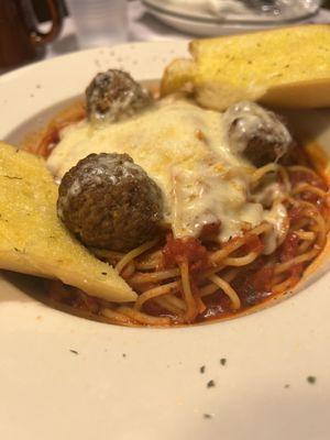 Spaghetti and meatballs