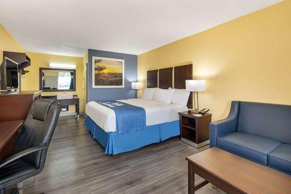 Days Inn By Wyndham Muscle Shoals Florence