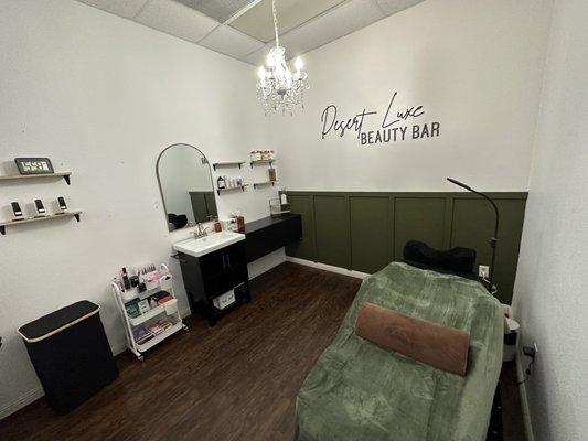 Desert Luxe Beauty Bar