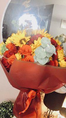 Big buquet roses & sunflower.!!!! Ramo grande de rosas  y girasoles