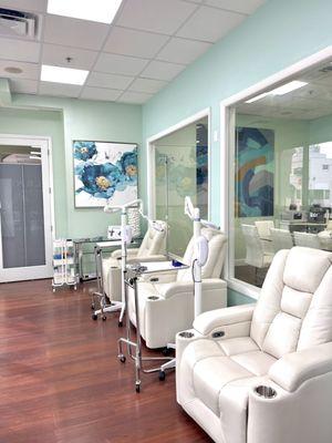 Iv front lounge with dental whitening.