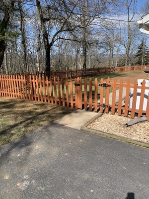 This is a fence I recently did and stained