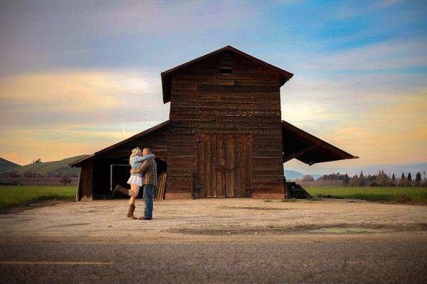 Barn engagement session in Visalia, CA