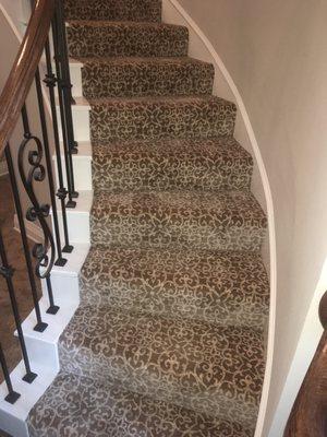 Pattern stair carpet