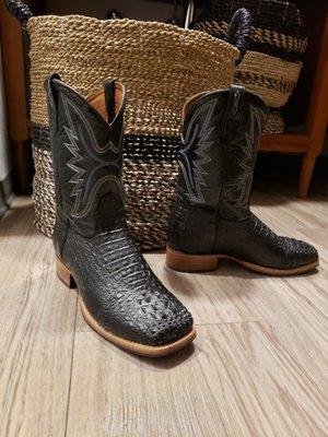 Crocodile & cow leather