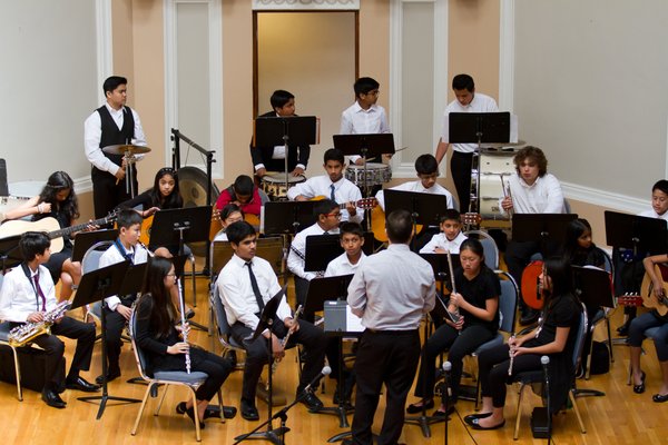 ESOMA Orchestra Performance Summer Recital led by our conductor and teacher Henry Ramos