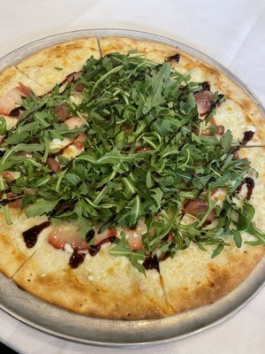 Strawberry prosciutto pizza (brunch)