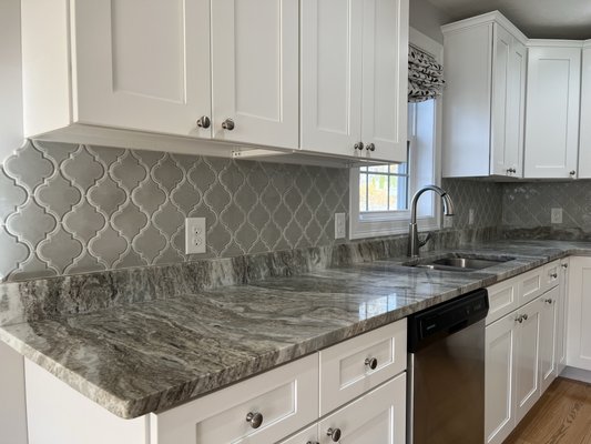 Backsplash tile