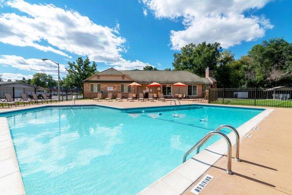 Outdoor Pool and Sundeck at Hamilton Trace Apartments in Okemos, MI