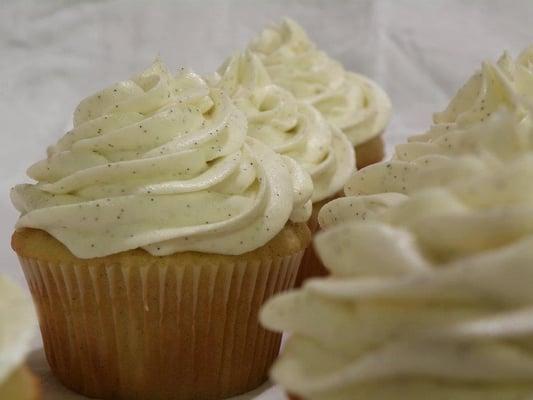 Bourbon Vanilla Bean Cupcakes