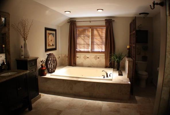 Tropical Style Bathroom