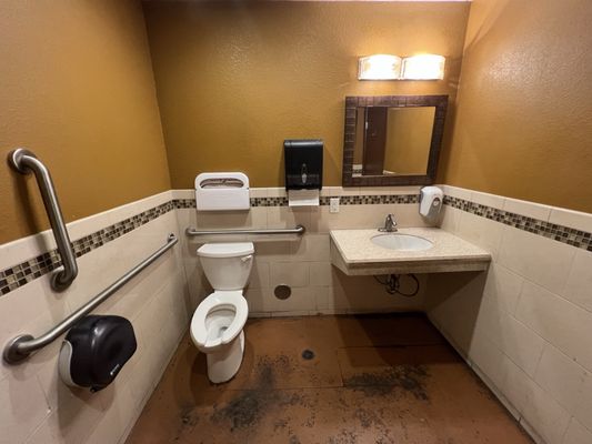 7/5/24 Men's room