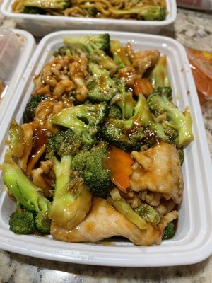 Chicken & broccoli