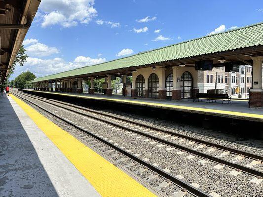 Ridgewood Station