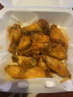 Love their hot wings! They look even better in person!