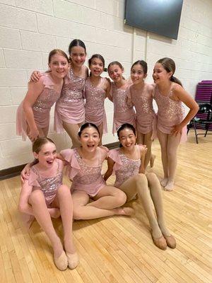 Tween Contemporary having a laugh before their Recital Performance!