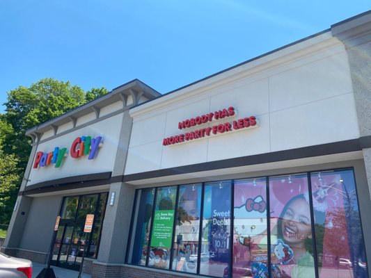 Store front of Party City - Yorktown Heights NY