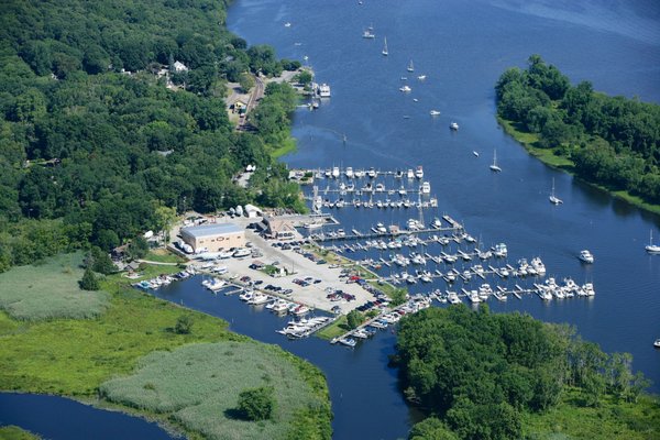 Deep River Marina