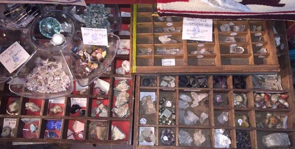 Many varieties of gem and fine mineral crystals