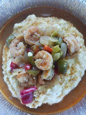 Shrimp and grits with a vegetable gravy