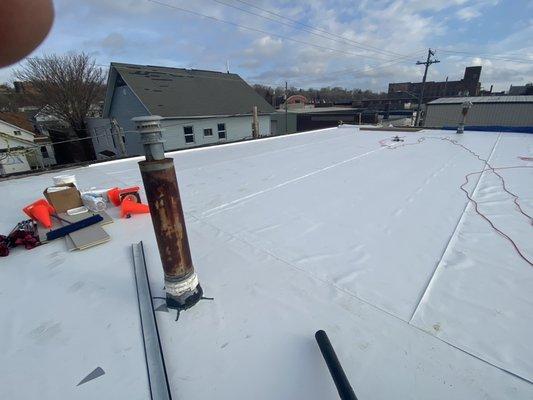 Comercial pvc system roof