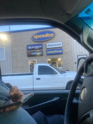 Speedco Truck Lube and Tires