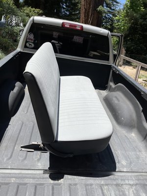 Ford F-100 seat 2