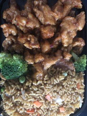 General Tso's with pork fried rice (lunch platter)