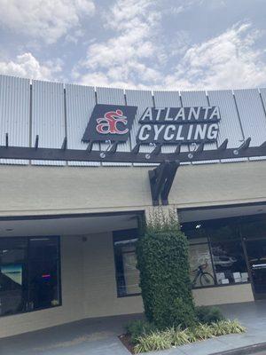 Atlanta cycling there's another bike store around the block go there much friendlier an old Alabama highway