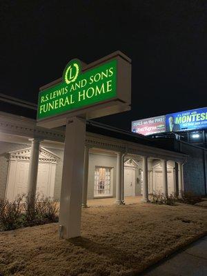 February 22, 2019; R.S. Lewis & Sons Funeral Home - Walnut Grove Rd, Memphis TN